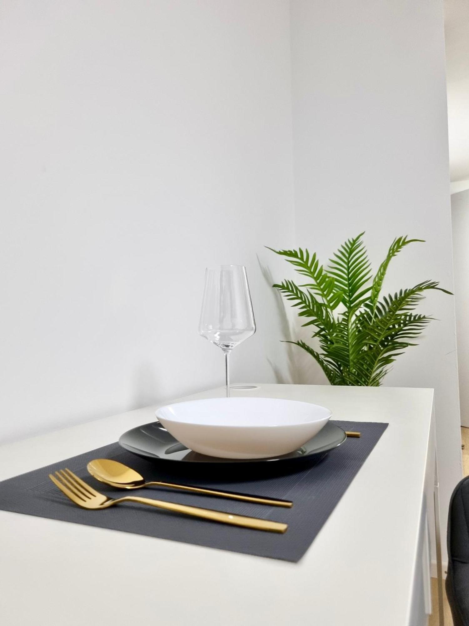 Modernes Apartment Nahe Des Stadtzentrums ฮันโนเวอร์ ภายนอก รูปภาพ